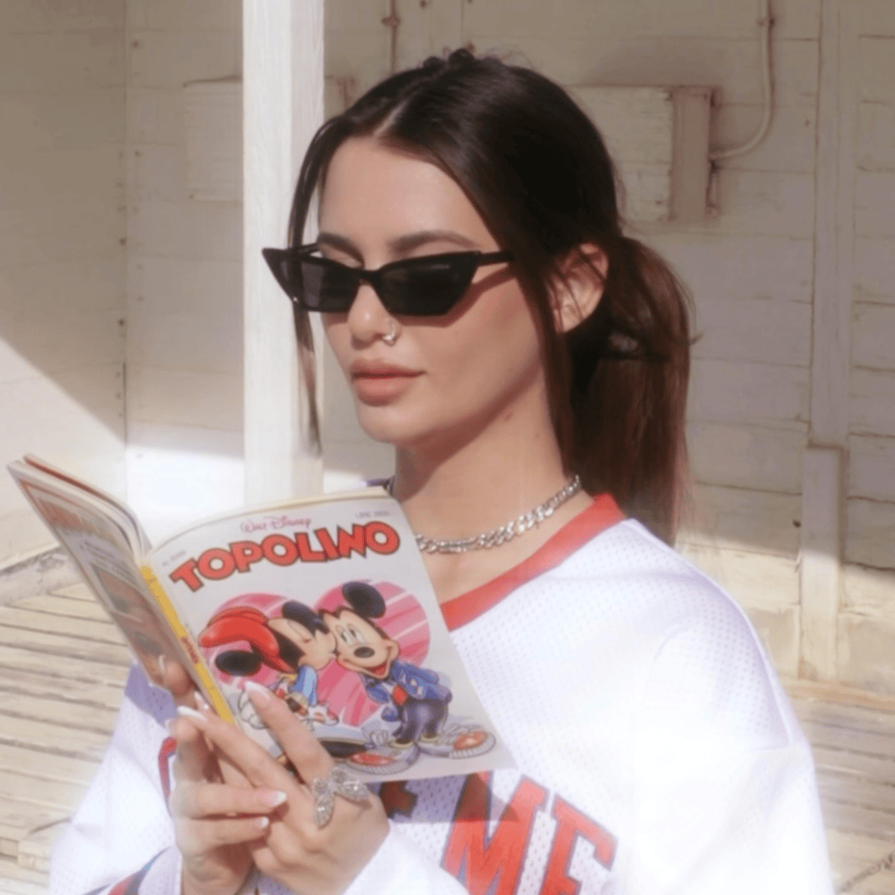 Cover della canzone 'Bad Bitch' di R3versal
