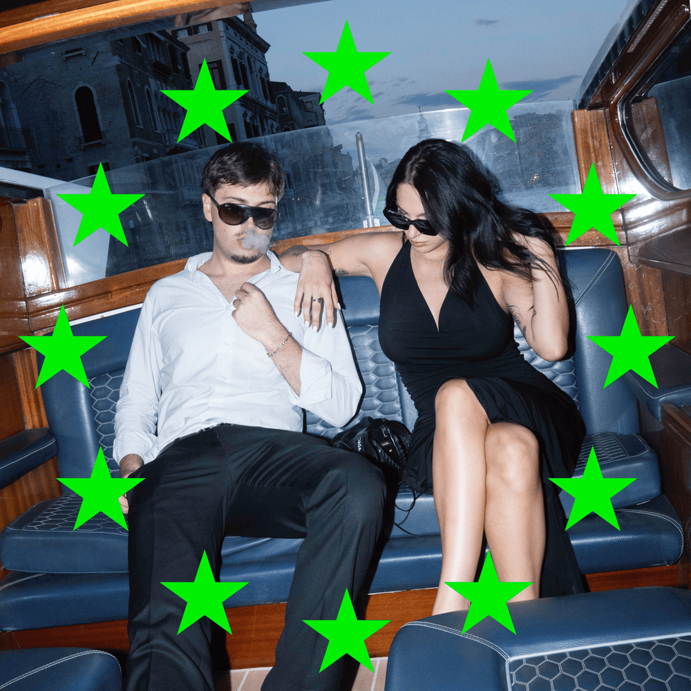 Cover della canzone 'riviera' di Yung Pips